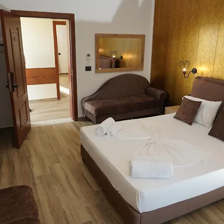 Monaco & Garden Golem (Tirana)