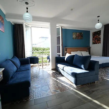 Hotel Monaco & Garden 3*