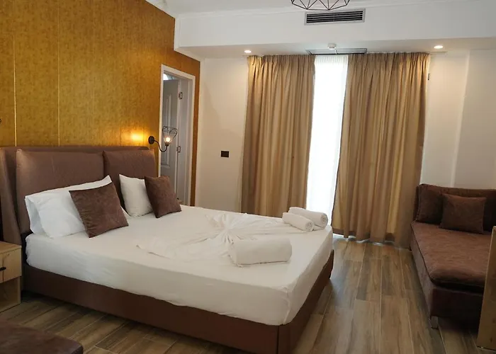 Monaco & Garden ゴーレム