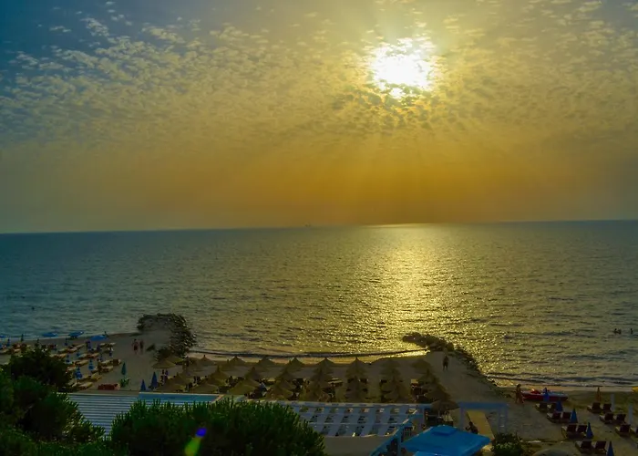 Monaco & Garden ゴーレム