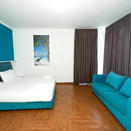 Monaco & Garden Hotel 4*